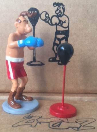 Lucien - Ricky punching ball